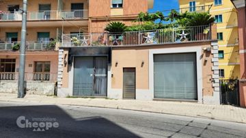Chieti, Locali in Via Silvino Olivieri