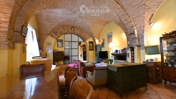 Chieti Via Salomone INTERA PALAZZINA in CENTRO STORICO